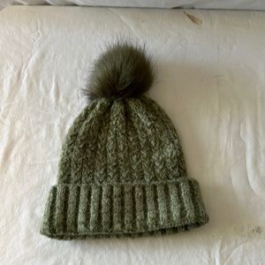 GREEN NEVER WORN WINTER CAP
